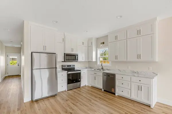 260 Central St, Baxley, GA 31513