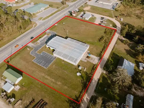 1205 Parker St, Baxley, GA 31513