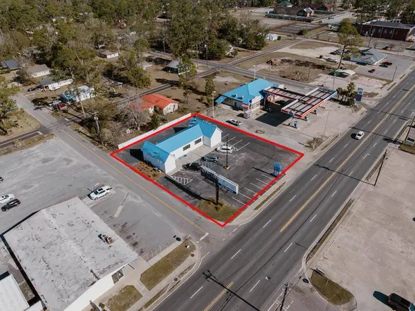 410 Parker St, Baxley, GA 31513