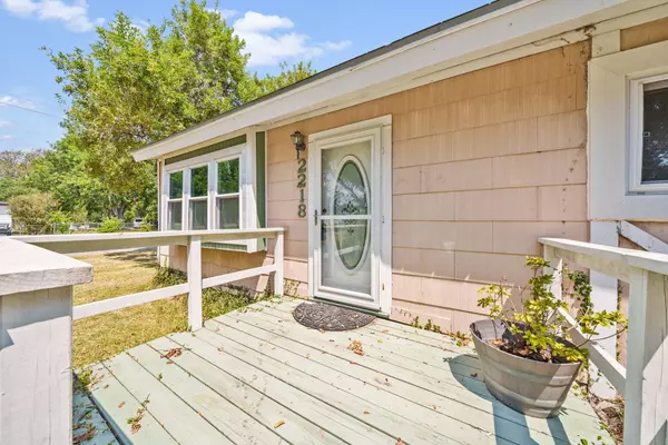 2218 12th AVE N, Texas City, TX 77590