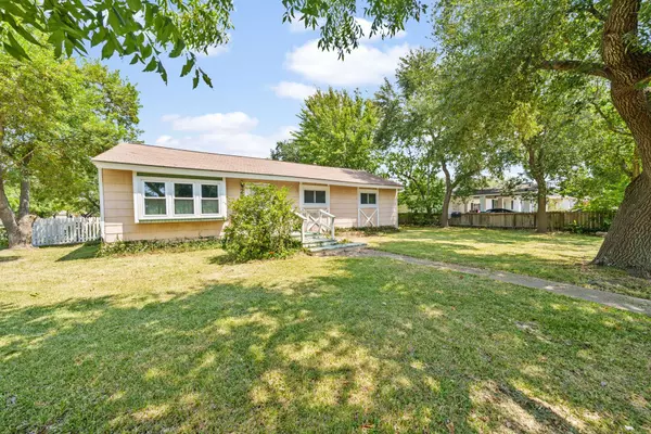 2218 12th AVE N, Texas City, TX 77590