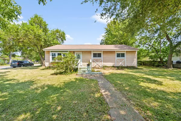 2218 12th AVE N, Texas City, TX 77590