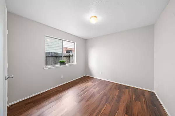 14239 Brunswick Point LN, Houston, TX 77047