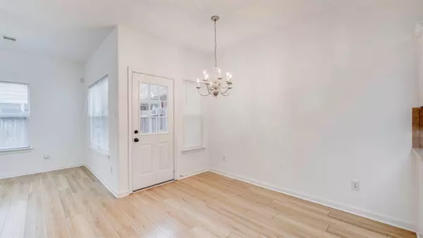 827 Forest Ivy LN, Houston, TX 77067