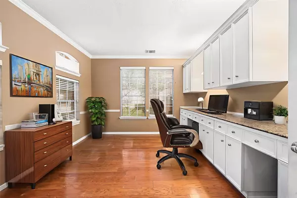 3708 Pine Tree DR, Pearland, TX 77581