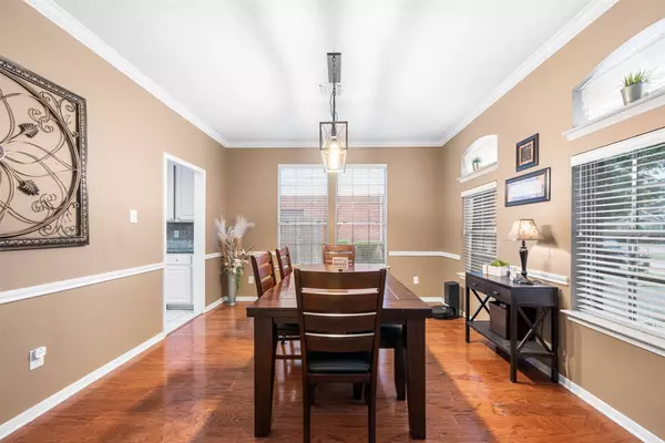 3708 Pine Tree DR, Pearland, TX 77581