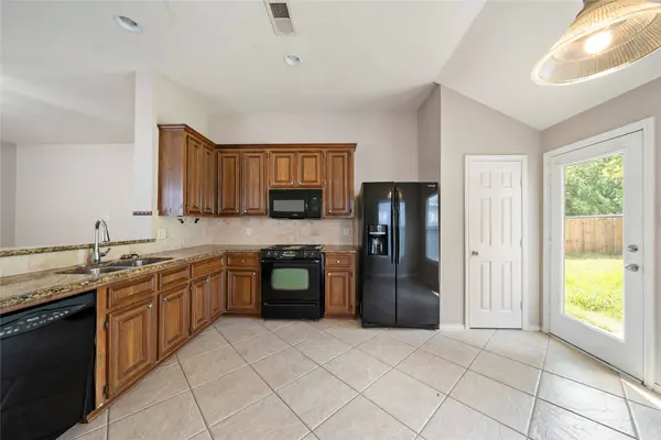 2359 Keegan Hollow LN, Spring, TX 77386