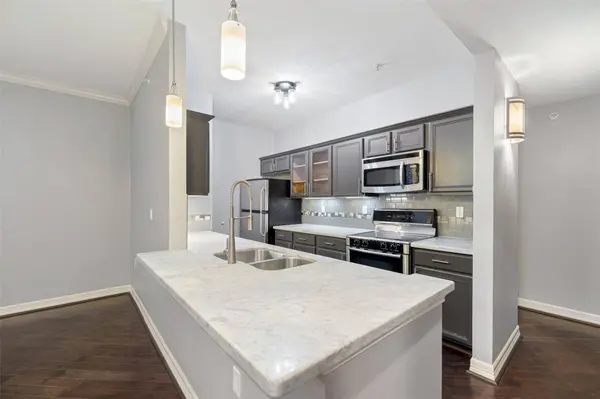 3501 Chenevert ST #17, Houston, TX 77004