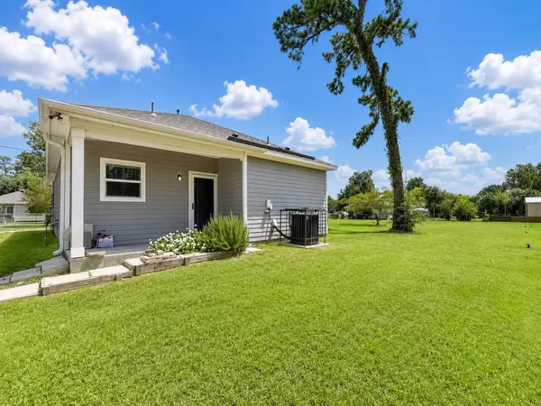 6606 E Crosstimbers ST, Houston, TX 77028