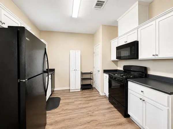 6606 E Crosstimbers ST, Houston, TX 77028