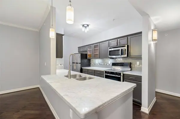 3501 Chenevert ST #17, Houston, TX 77004