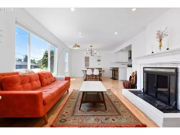 5739 SE WOODWARD ST, Portland, OR 97206