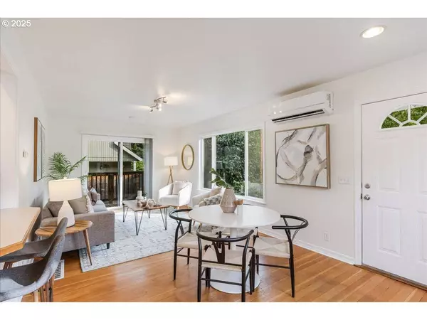 9628 N KALMAR ST, Portland, OR 97203