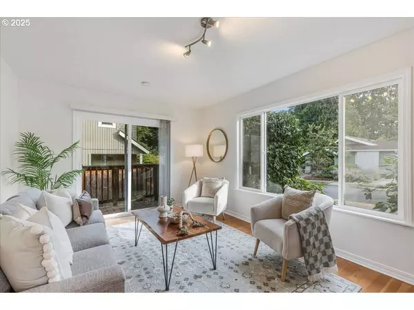 9628 N KALMAR ST, Portland, OR 97203