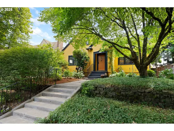 436 SE 44TH AVE, Portland, OR 97215