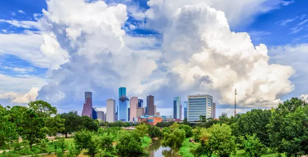 Houston’s 2025 Job Market: Opportunities, Growth, and What You Need to Know,Jeleser Mc Lennon