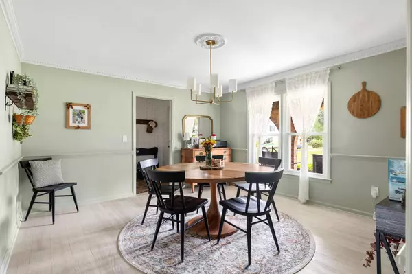 1062 Dominion Dr, Hanahan, SC 29410