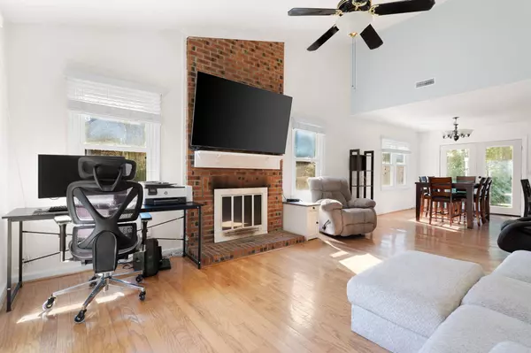 109 Mill Pond Ct, Summerville, SC 29485