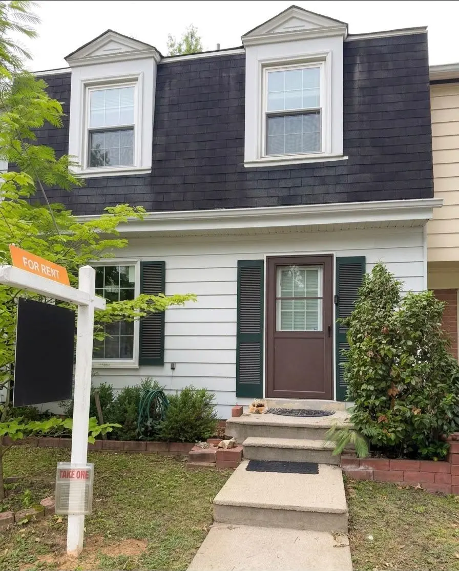 4902 Van Walbeek Pl, Annandale, VA 22003-6024