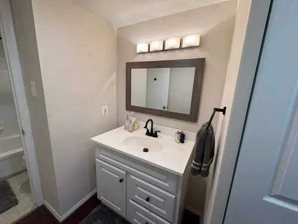 1420 N St NW, Washington, DC 20005-2804