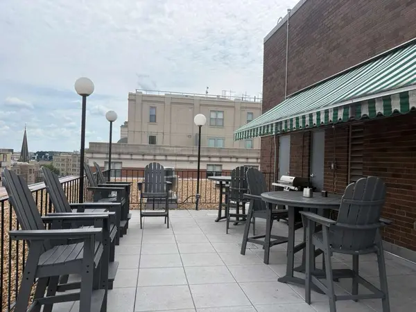 1420 N St NW, Washington, DC 20005-2804