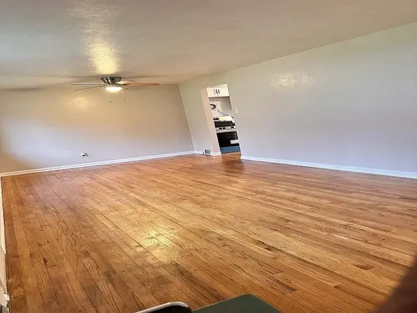 3541 Wallace Dr, Baldwin Boro, PA 15227