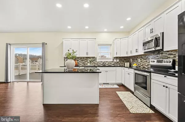 165 Champions Dr, York Haven, PA 17370-8950