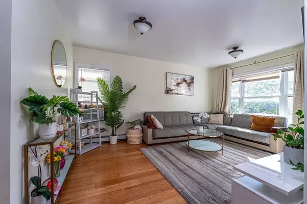 16 Mohan St, Everett, MA 02149