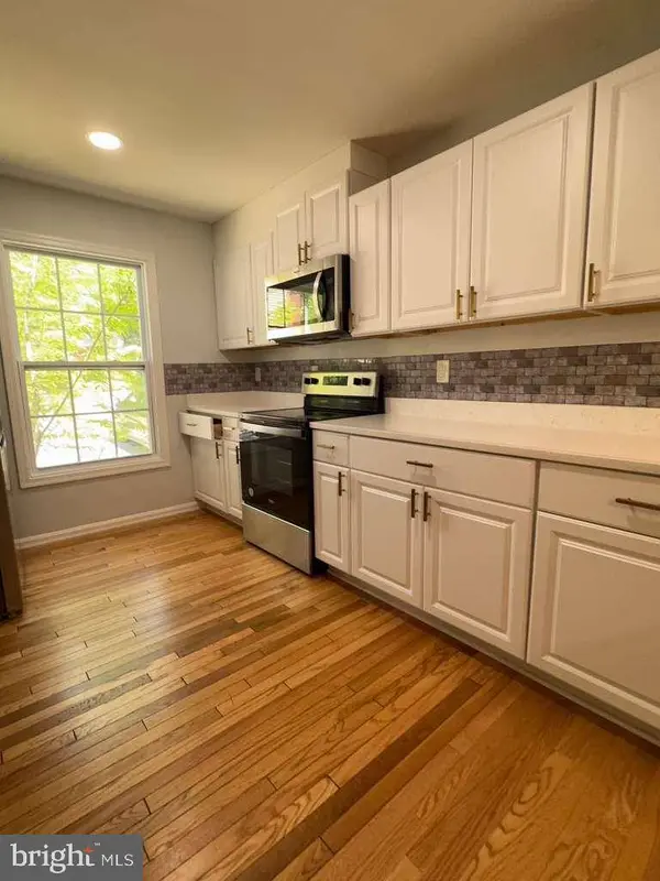 4902 VAN WALBEEK PL, Annandale, VA 22003