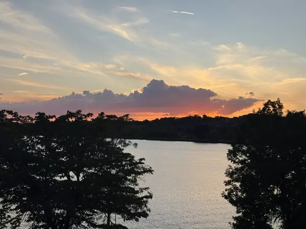 Best Places to Fish in East Tennessee Lakes