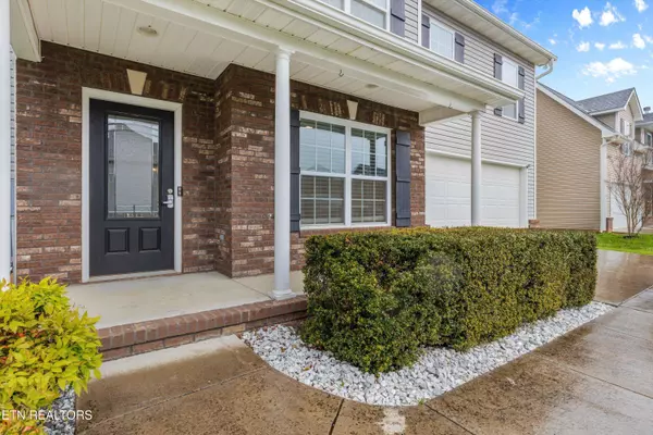 8131 Cambridge Reserve DR, Knoxville, TN 37924