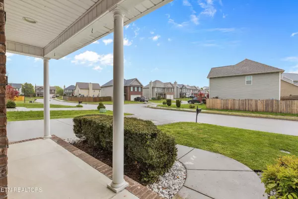 8131 Cambridge Reserve DR, Knoxville, TN 37924