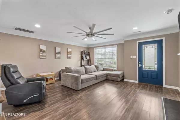 8131 Cambridge Reserve DR, Knoxville, TN 37924