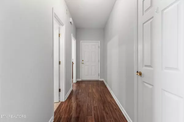 2559 Glen Meadow Rd, Knoxville, TN 37909