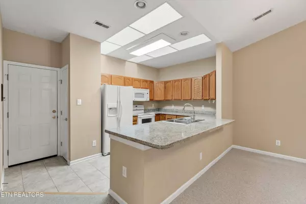 2563 Glen Meadows Rd #5, Knoxville, TN 37909