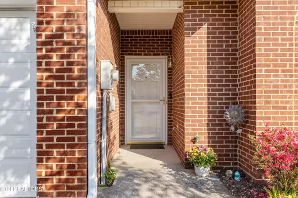 2563 Glen Meadows Rd #5, Knoxville, TN 37909