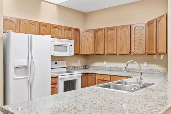 2563 Glen Meadows Rd #5, Knoxville, TN 37909