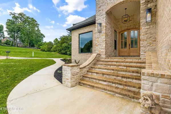 132 Rockbridge Greens Blvd, Oak Ridge, TN 37830