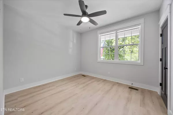 6116 Nails Creek Rd, Seymour, TN 37865