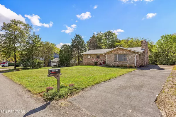 1011 Catlett Rd, Knoxville, TN 37932