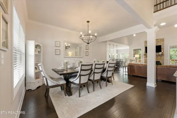 9202 Iris Garden LN, Knoxville, TN 37922