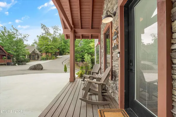 3411 Pebble Stone WAY, Pigeon Forge, TN 37863