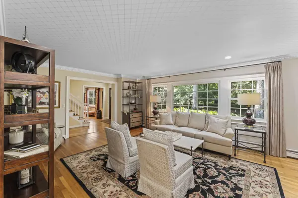 108 Dogwood Court, Stamford, CT 06903