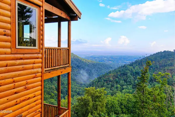 1854 Billard WAY, Sevierville, TN 37876