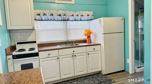 16 North Street, Madison, CT 06443