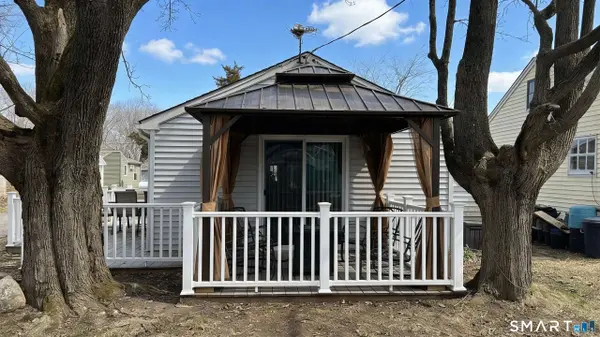 16 North Street, Madison, CT 06443