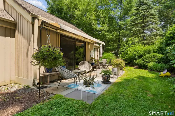 1008 Heritage Village #A, Southbury, CT 06488