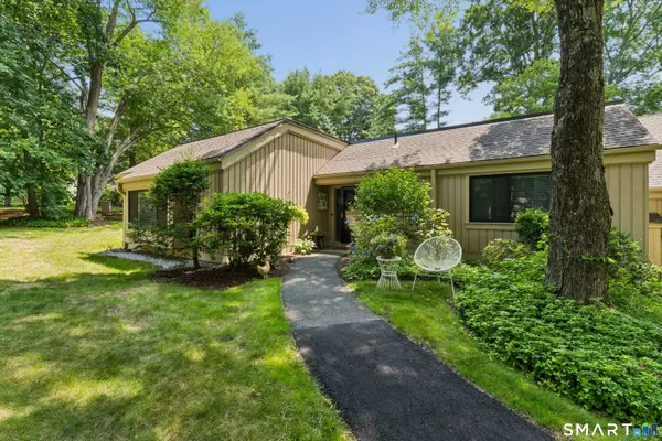 1008 Heritage Village #A, Southbury, CT 06488