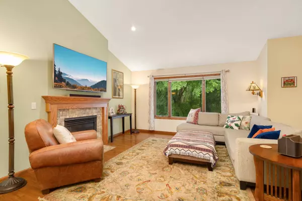 2463 Cypress ST N, Maplewood, MN 55109