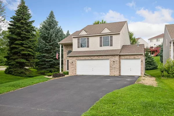 2958 Magnolia DR, Woodbury, MN 55125